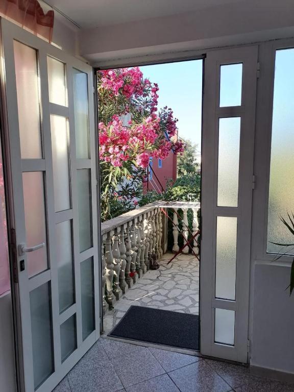 App For 2 Daire Bibinje Dış mekan fotoğraf